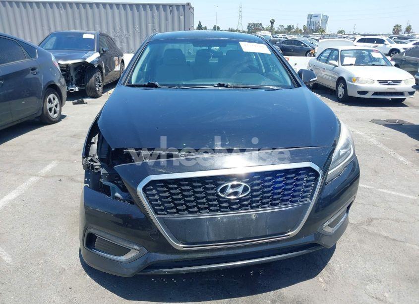 Photo 13 of 2017 Hyundai Sonata HYBRID SE (VIN KMHE24L10HA051494)