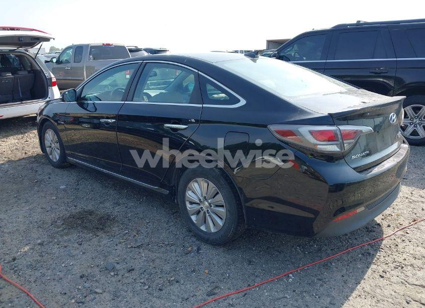 Photo 3 of 2016 Hyundai Sonata HYBRID/SE (VIN KMHE24L11GA018549)