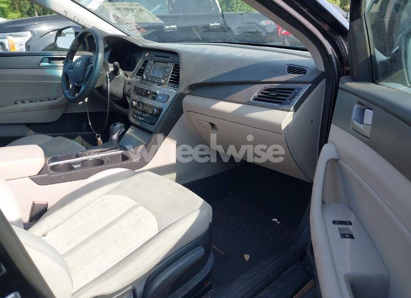 Photo 5 of 2016 Hyundai Sonata HYBRID/SE (VIN KMHE24L11GA018549)