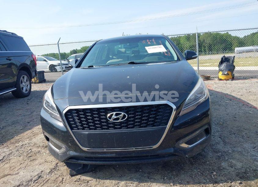 Photo 6 of 2016 Hyundai Sonata HYBRID/SE (VIN KMHE24L11GA018549)