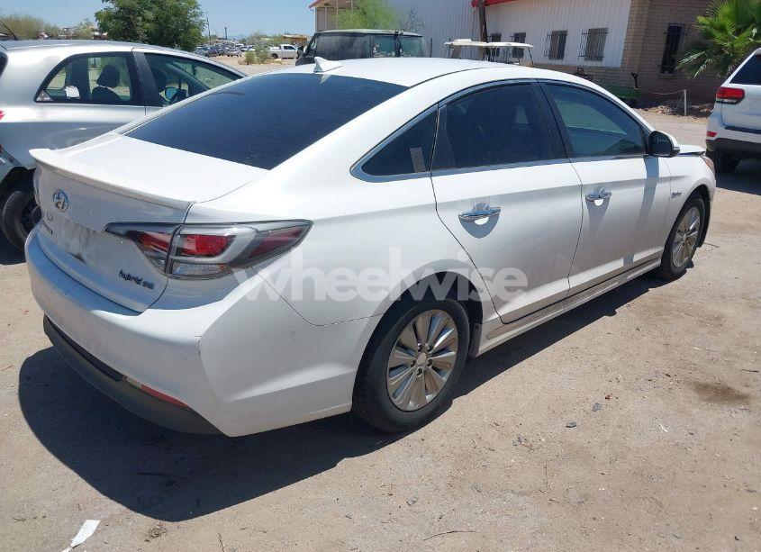 Photo 4 of 2016 Hyundai Sonata HYBRID SE (VIN KMHE24L11GA040700)