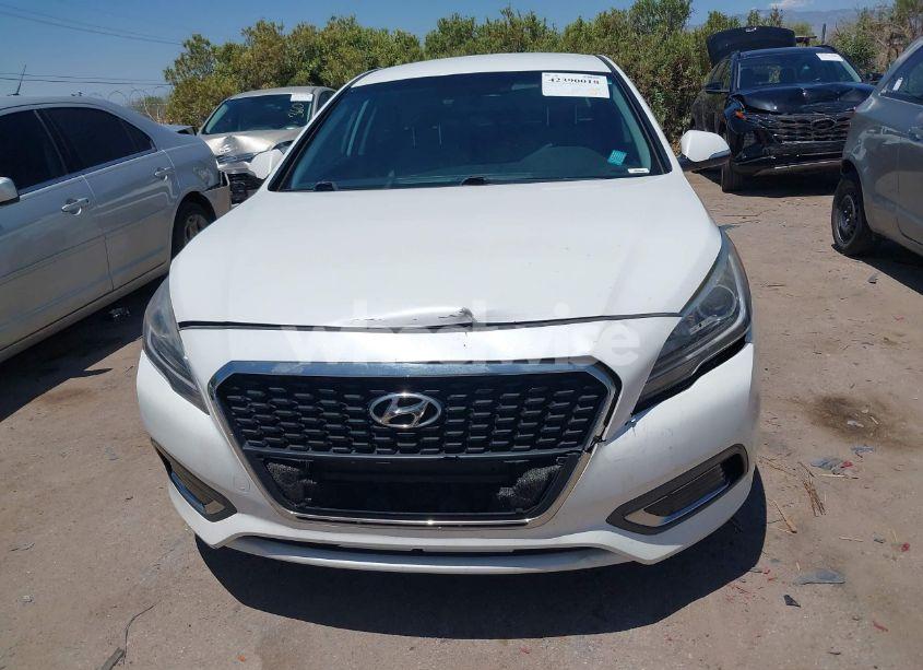 Photo 6 of 2016 Hyundai Sonata HYBRID SE (VIN KMHE24L11GA040700)