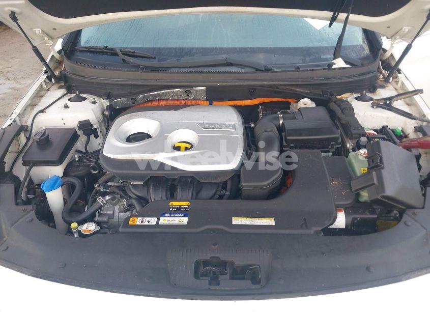 Photo 10 of 2016 Hyundai Sonata HYBRID SE (VIN KMHE24L13GA041511)