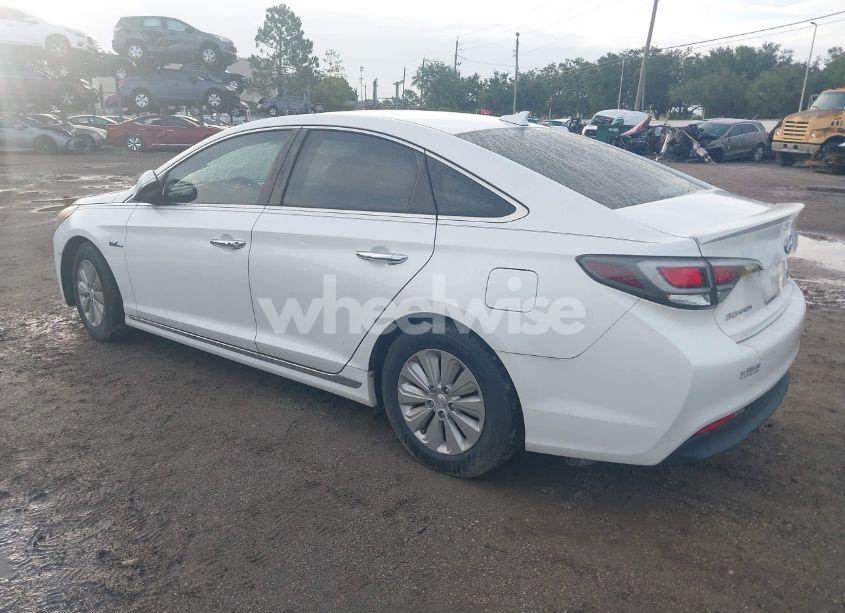 Photo 3 of 2016 Hyundai Sonata HYBRID SE (VIN KMHE24L13GA041511)