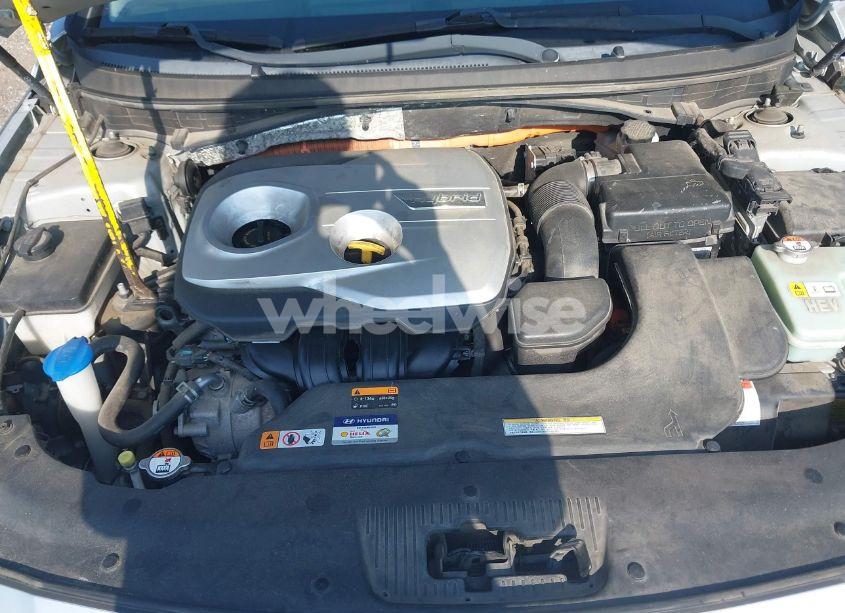 Photo 10 of 2016 Hyundai Sonata HYBRID SE (VIN KMHE24L14GA042053)