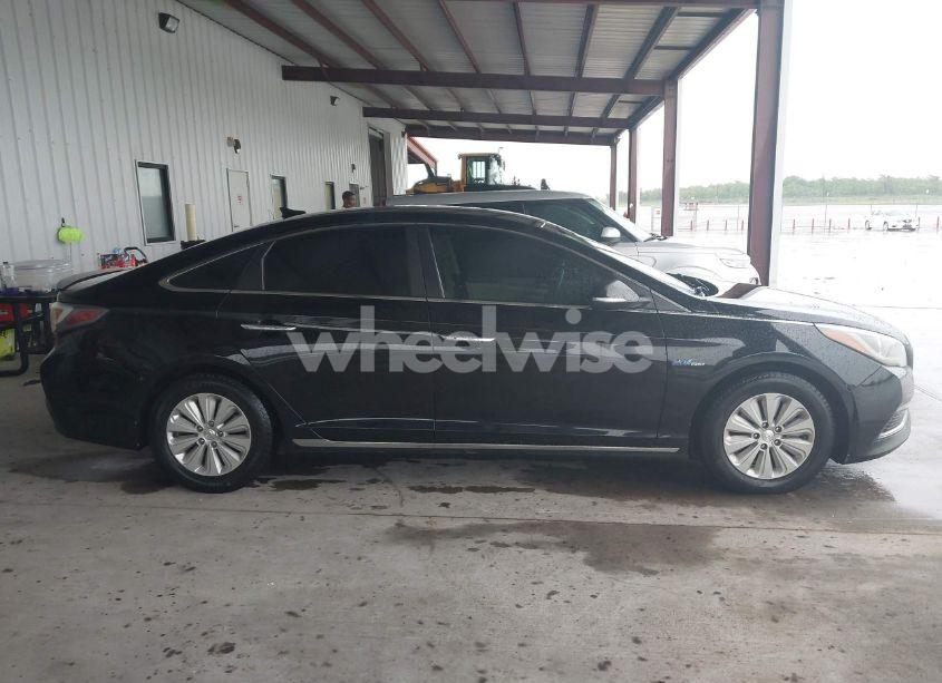 Photo 13 of 2016 Hyundai Sonata HYBRID SE (VIN KMHE24L15GA016058)