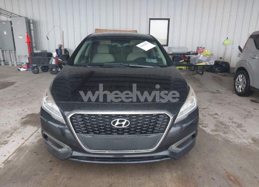 Photo 6 of 2016 Hyundai Sonata HYBRID SE (VIN KMHE24L15GA016058)