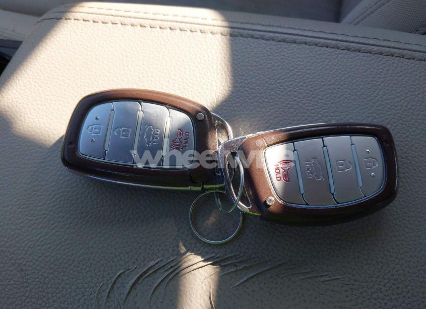 Photo 11 of 2016 Hyundai Sonata HYBRID SE (VIN KMHE24L15GA034835)