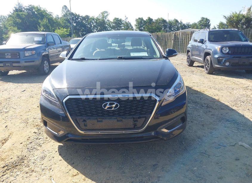 Photo 6 of 2016 Hyundai Sonata HYBRID SE (VIN KMHE24L15GA034835)