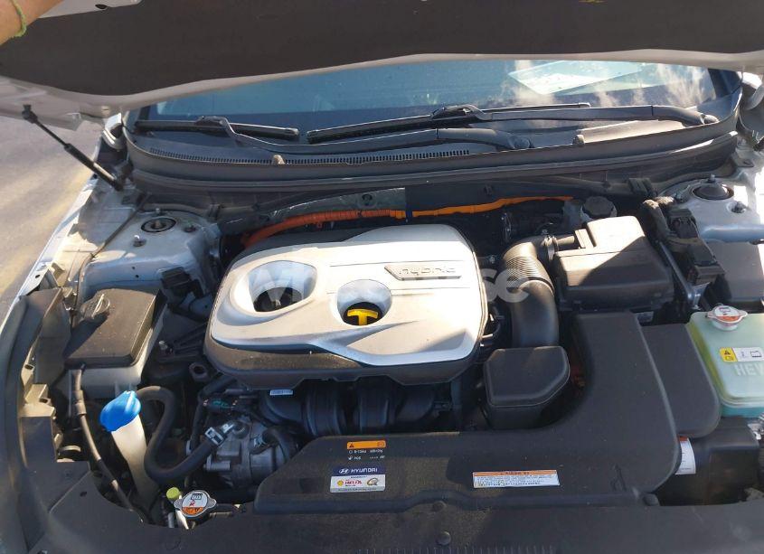 Photo 10 of 2016 Hyundai Sonata HYBRID SE (VIN KMHE24L17GA022816)