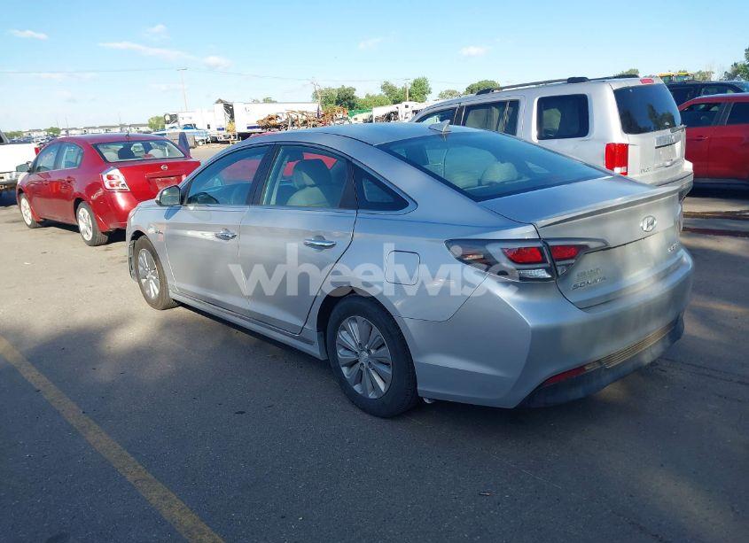 Photo 3 of 2016 Hyundai Sonata HYBRID SE (VIN KMHE24L17GA022816)