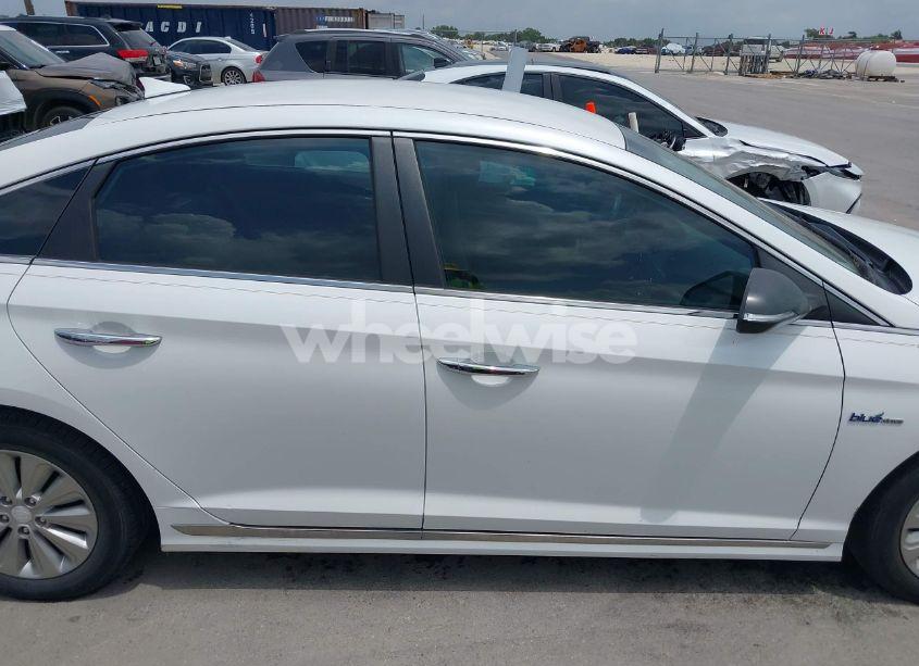 Photo 13 of 2017 Hyundai Sonata HYBRID SE (VIN KMHE24L19HA057407)