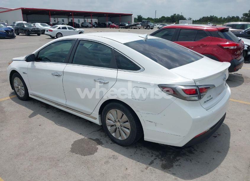 Photo 3 of 2017 Hyundai Sonata HYBRID SE (VIN KMHE24L19HA057407)
