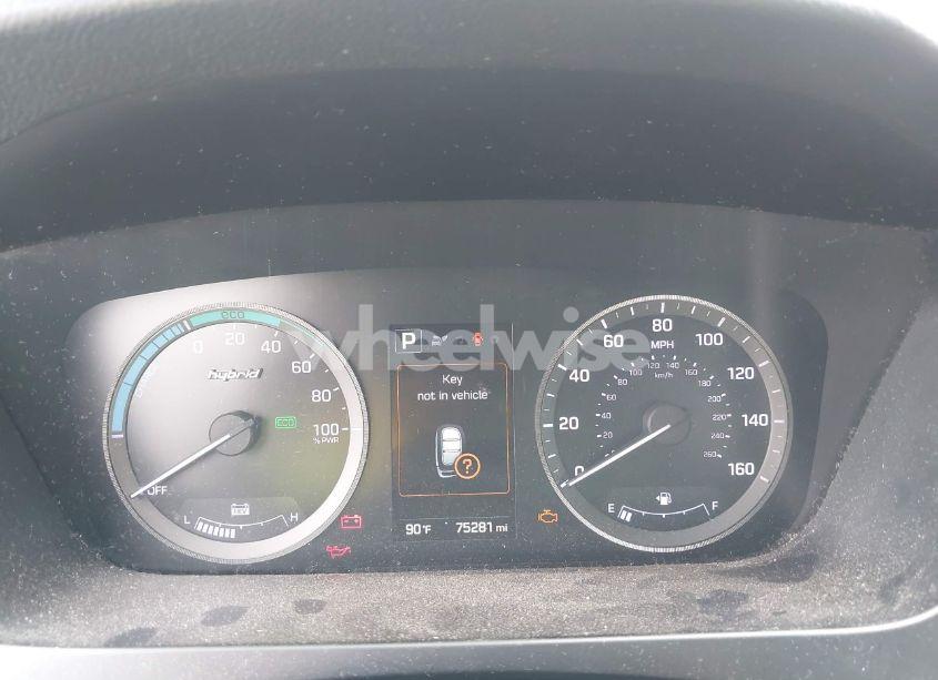 Photo 7 of 2017 Hyundai Sonata HYBRID SE (VIN KMHE24L19HA057407)