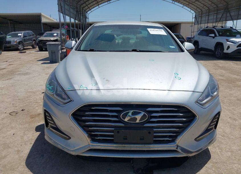Photo 12 of 2019 Hyundai Sonata HYBRID SE (VIN KMHE24L30KA090921)