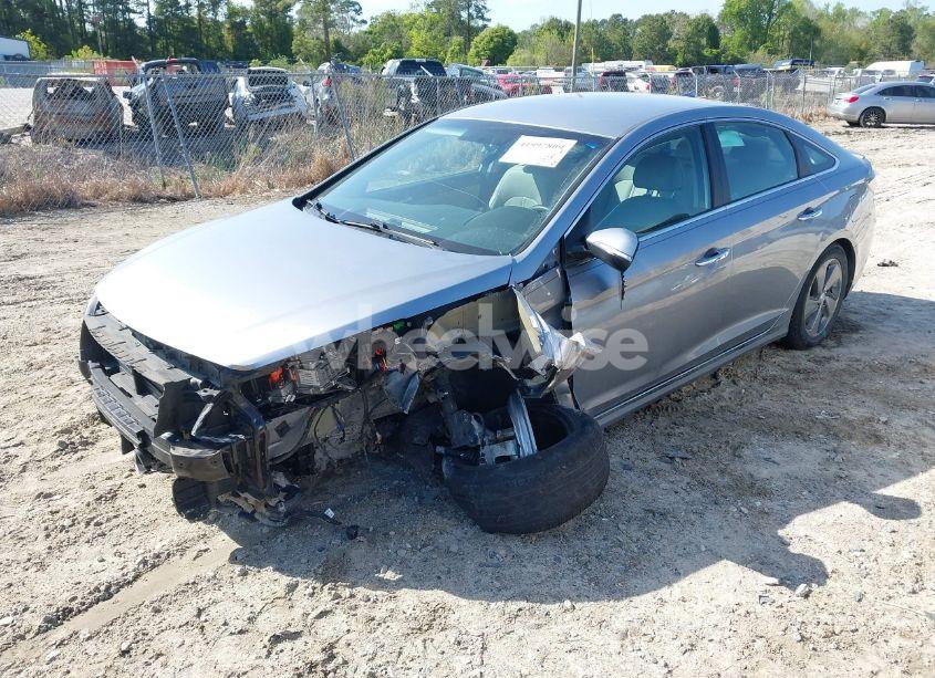 Photo 2 of 2016 Hyundai Sonata HYBRID LIMITED (VIN KMHE34L11GA028690)