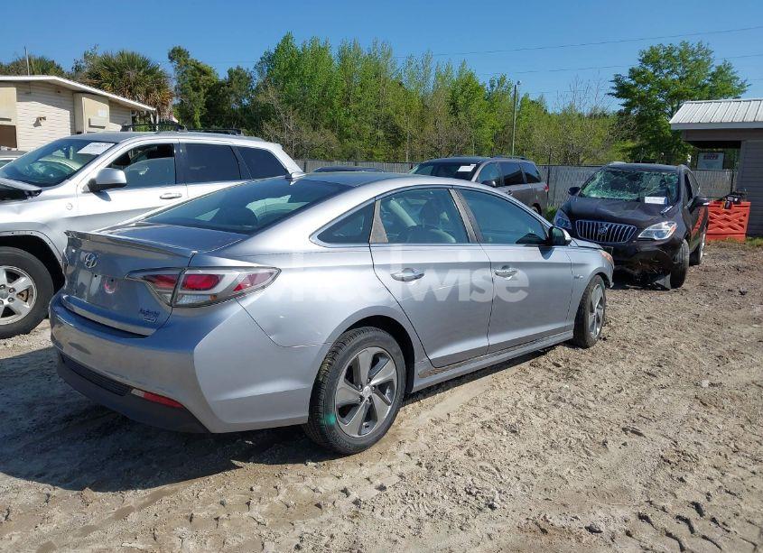 Photo 4 of 2016 Hyundai Sonata HYBRID LIMITED (VIN KMHE34L11GA028690)