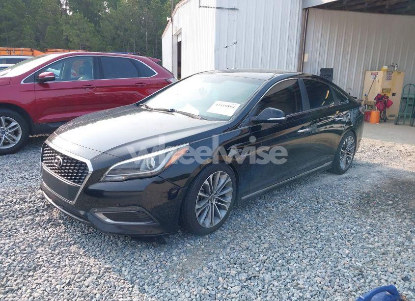 Photo 2 of 2016 Hyundai Sonata HYBRID LIMITED (VIN KMHE34L17GA017631)