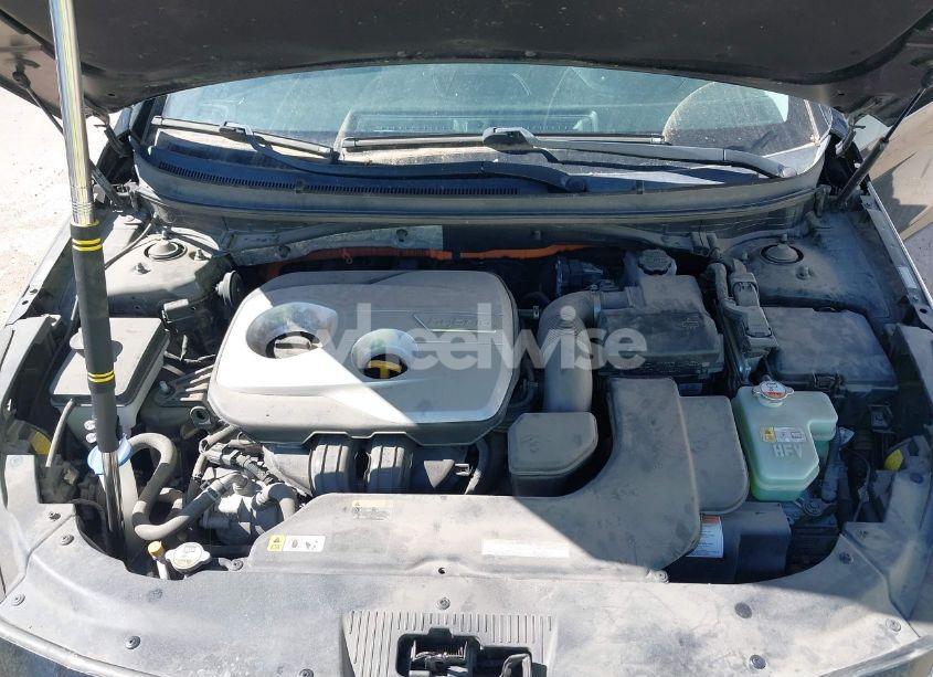 Photo 10 of 2016 Hyundai Sonata HYBRID LIMITED (VIN KMHE34L19GA010096)