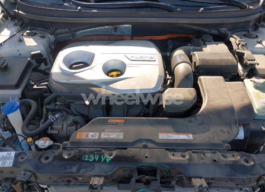 Photo 10 of 2016 Hyundai Sonata HYBRID LIMITED (VIN KMHE34L1XGA019373)