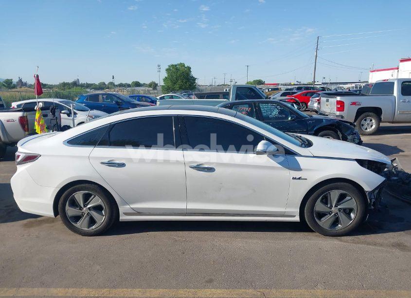 Photo 14 of 2016 Hyundai Sonata HYBRID LIMITED (VIN KMHE34L1XGA019373)