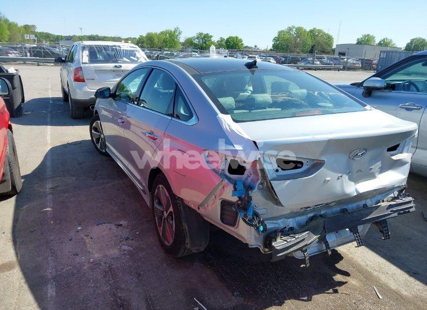 Photo 3 of 2019 Hyundai Sonata HYBRID LIMITED (VIN KMHE34L32KA090514)