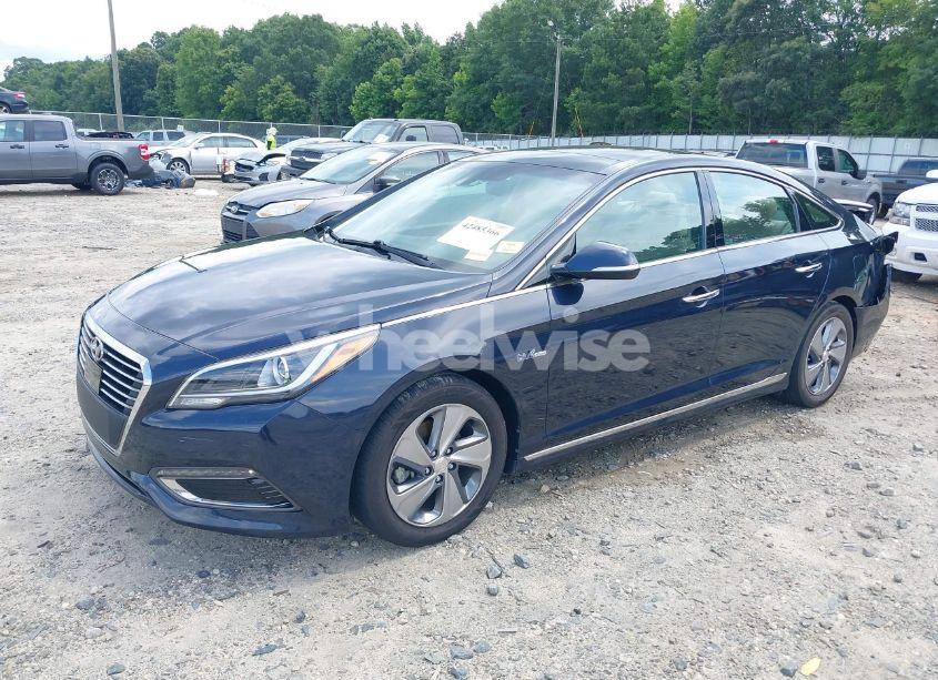 Photo 2 of 2017 Hyundai Sonata HYBRID LIMITED (VIN KMHE34L34HA069964)