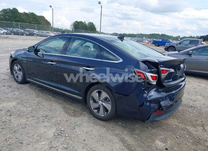 Photo 3 of 2017 Hyundai Sonata HYBRID LIMITED (VIN KMHE34L34HA069964)