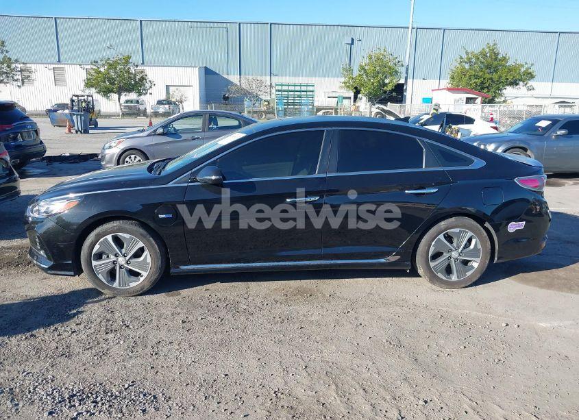 Photo 14 of 2019 Hyundai Sonata PLUG-IN HYBRID LIMITED (VIN KMHE54L21KA091784)