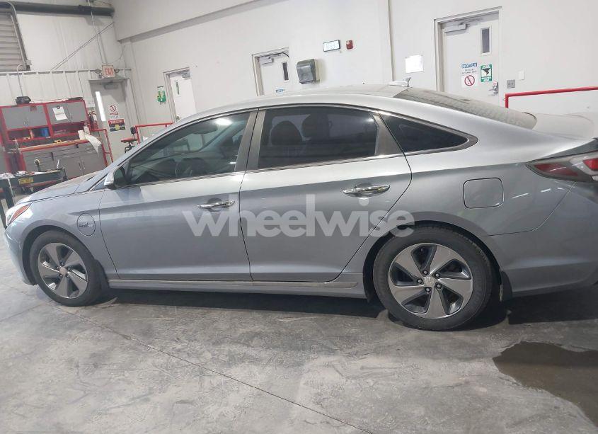 Photo 14 of 2016 Hyundai Sonata PLUG-IN HYBRID LIMITED (VIN KMHE54L28GA021187)