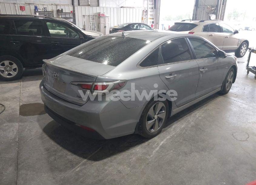 Photo 4 of 2016 Hyundai Sonata PLUG-IN HYBRID LIMITED (VIN KMHE54L28GA021187)