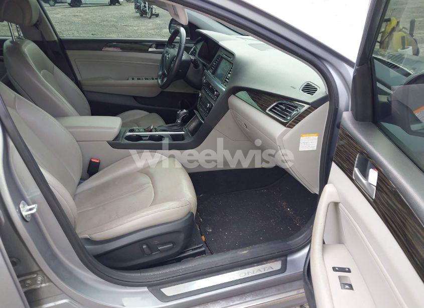 Photo 5 of 2017 Hyundai Sonata PLUG-IN HYBRID LIMITED (VIN KMHE54L28HA049623)