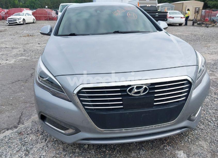 Photo 6 of 2017 Hyundai Sonata PLUG-IN HYBRID LIMITED (VIN KMHE54L28HA049623)