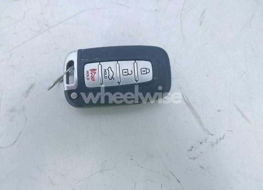 Photo 11 of 2012 Hyundai Sonata HYBRID (VIN KMHEC4A40CA043236)