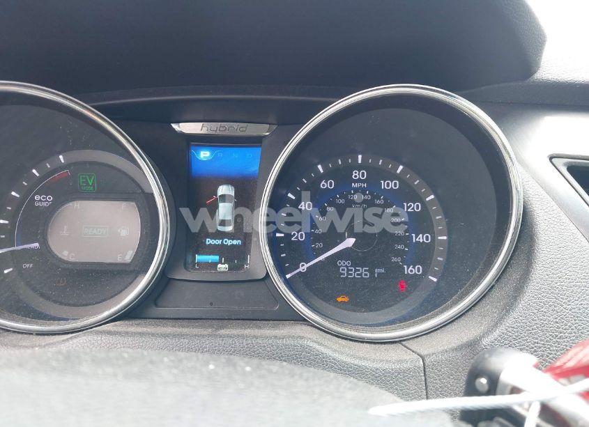 Photo 7 of 2013 Hyundai Sonata HYBRID LIMITED (VIN KMHEC4A40DA102108)