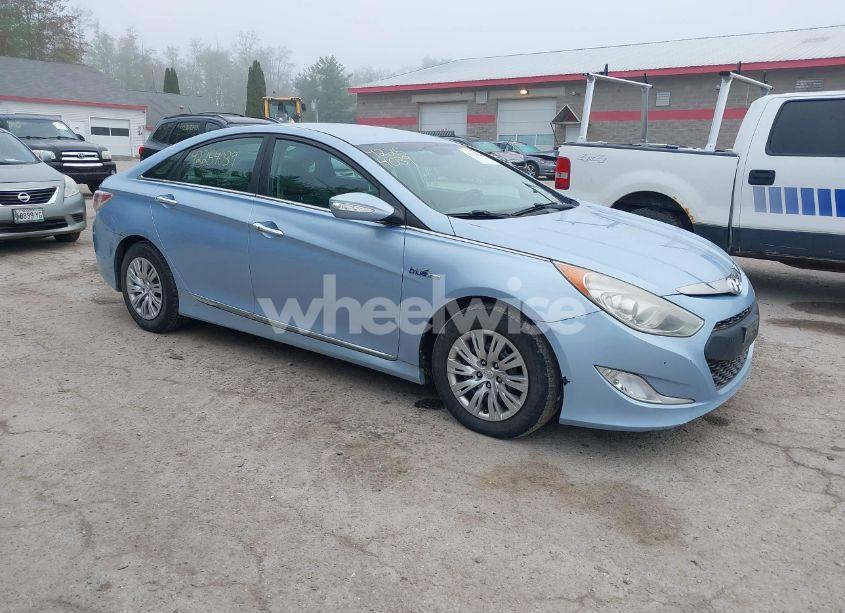 2012 Hyundai Sonata HYBRID (VIN KMHEC4A41CA044671) main photo