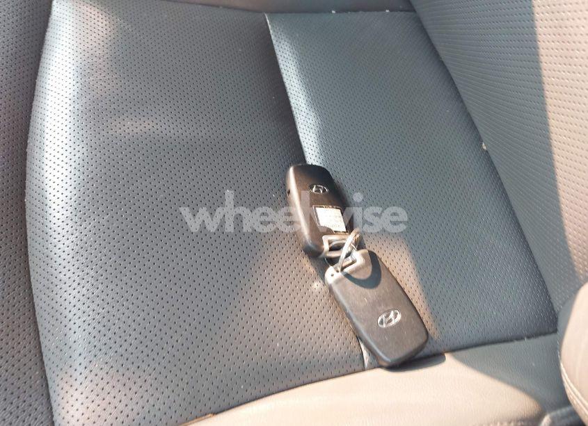 Photo 11 of 2014 Hyundai Sonata HYBRID LIMITED (VIN KMHEC4A41EA104497)