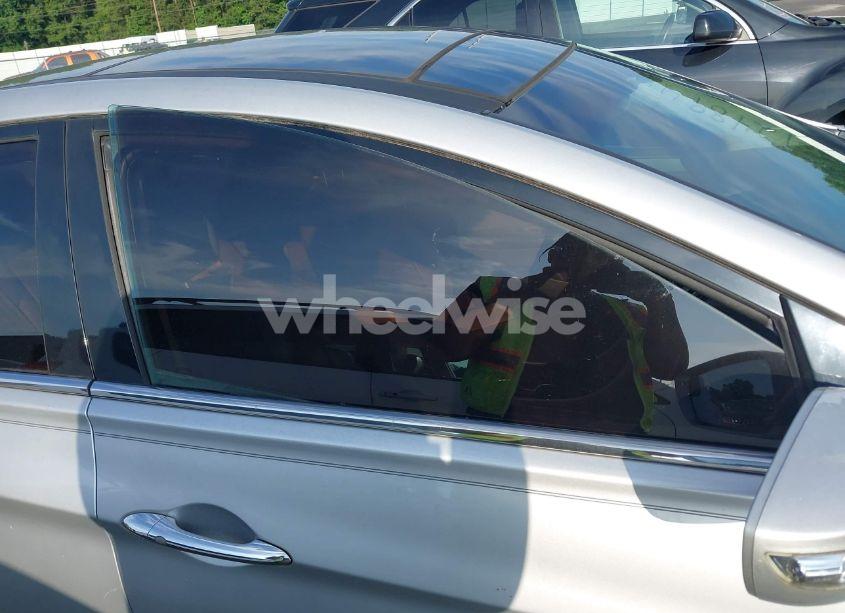 Photo 6 of 2014 Hyundai Sonata HYBRID LIMITED (VIN KMHEC4A41EA104497)