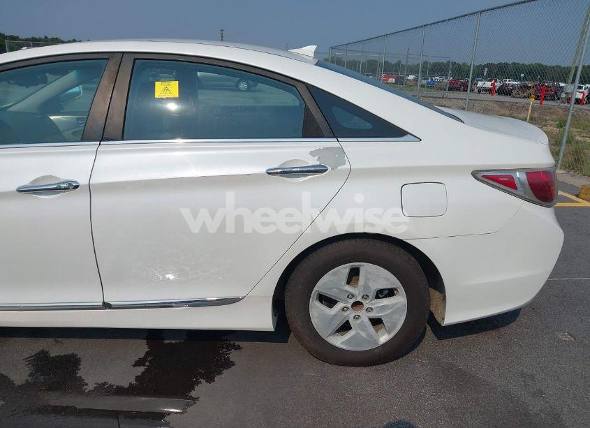 Photo 15 of 2012 Hyundai Sonata HYBRID (VIN KMHEC4A42CA037678)