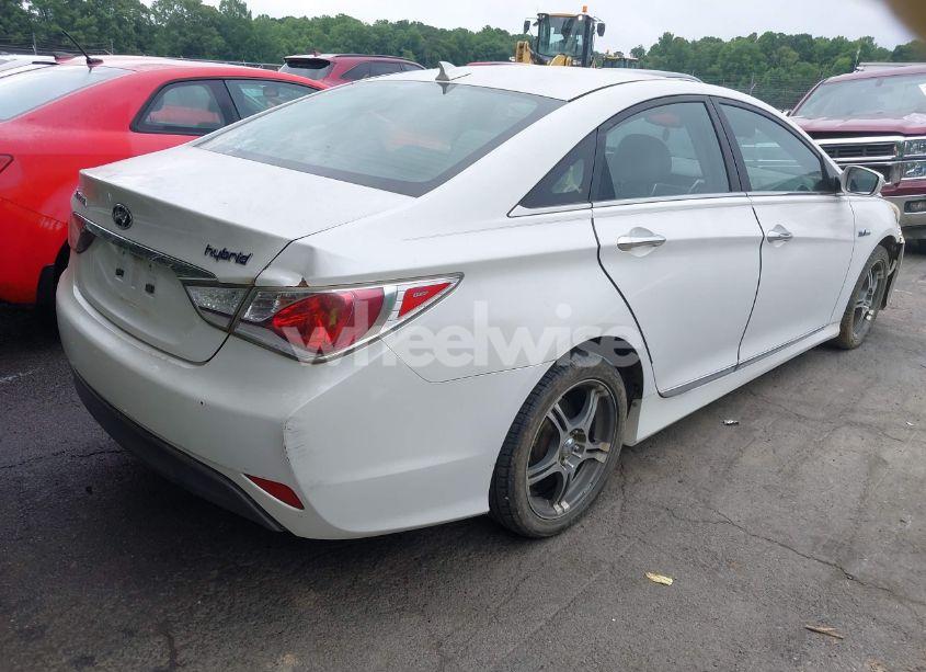 Photo 4 of 2012 Hyundai Sonata HYBRID (VIN KMHEC4A42CA059244)