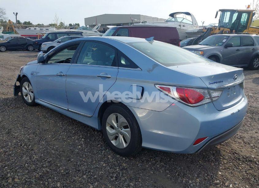 Photo 3 of 2013 Hyundai Sonata HYBRID (VIN KMHEC4A42DA065031)