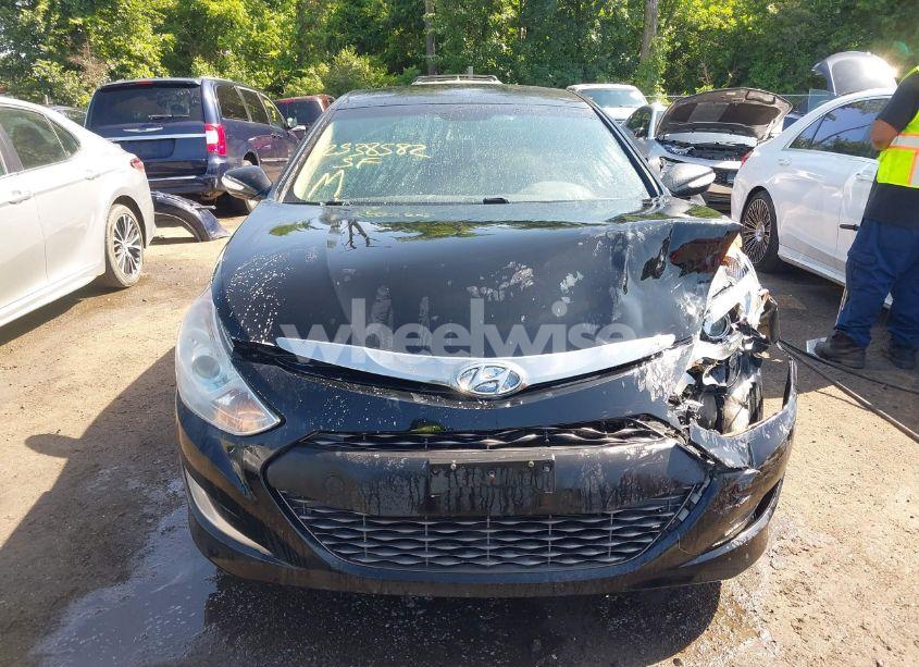 Photo 12 of 2013 Hyundai Sonata HYBRID LIMITED (VIN KMHEC4A42DA072884)