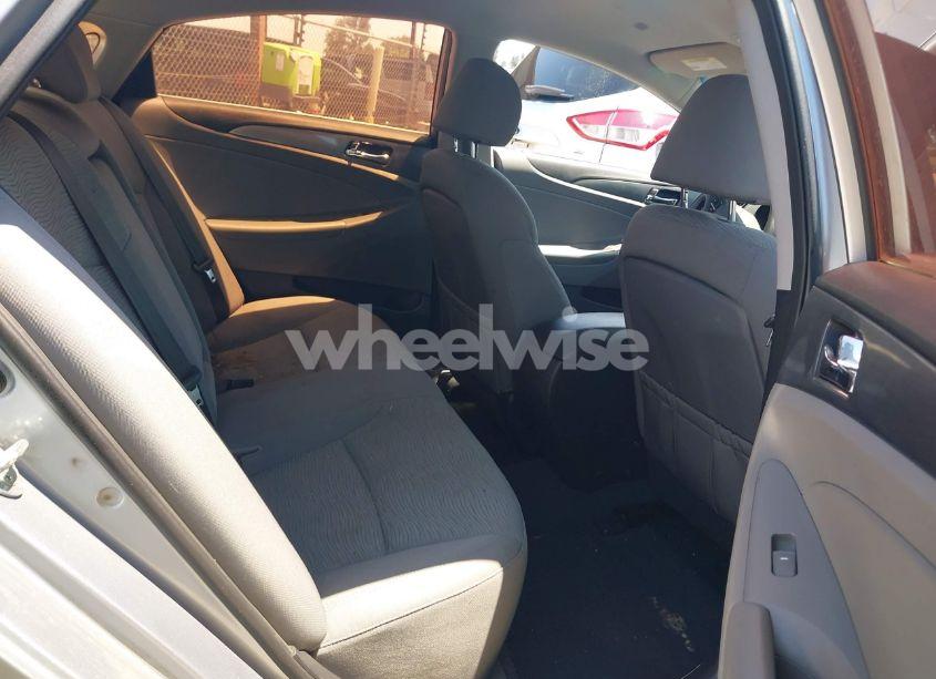 Photo 8 of 2015 Hyundai Sonata HYBRID (VIN KMHEC4A42FA138403)