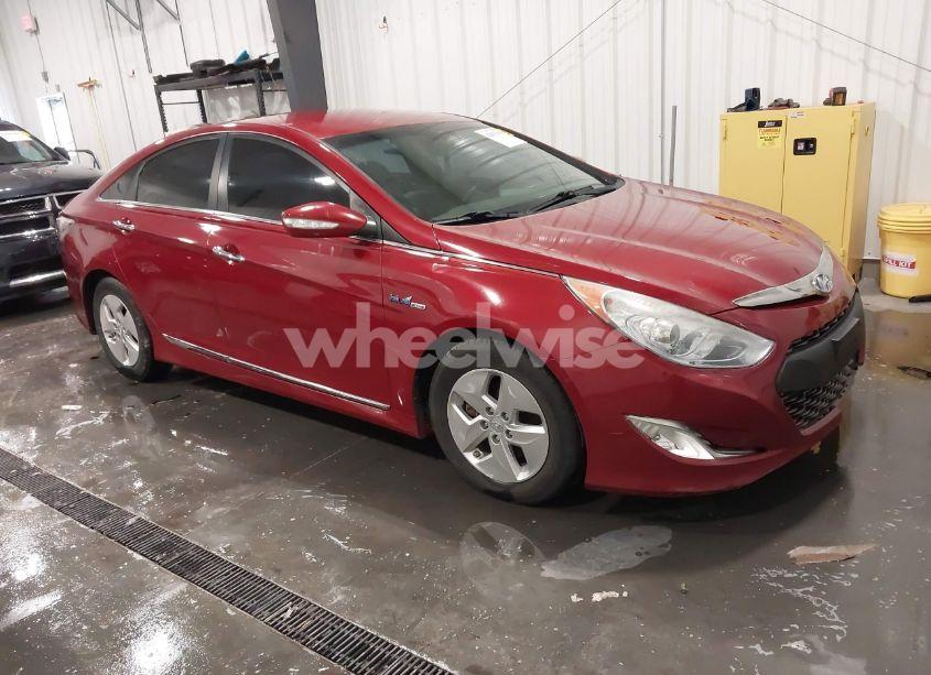 2011 Hyundai Sonata HYBRID (VIN KMHEC4A43BA017261) main photo