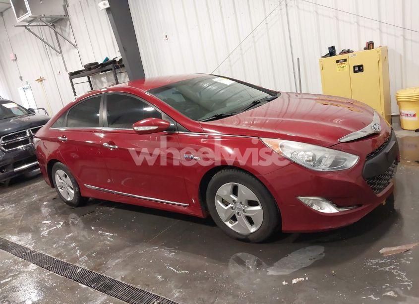Photo 14 of 2011 Hyundai Sonata HYBRID (VIN KMHEC4A43BA017261)