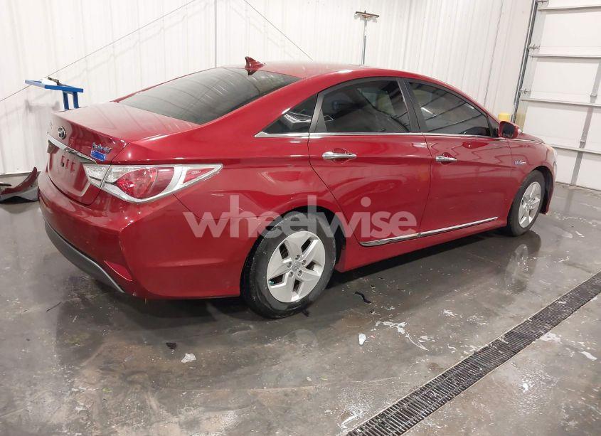 Photo 4 of 2011 Hyundai Sonata HYBRID (VIN KMHEC4A43BA017261)