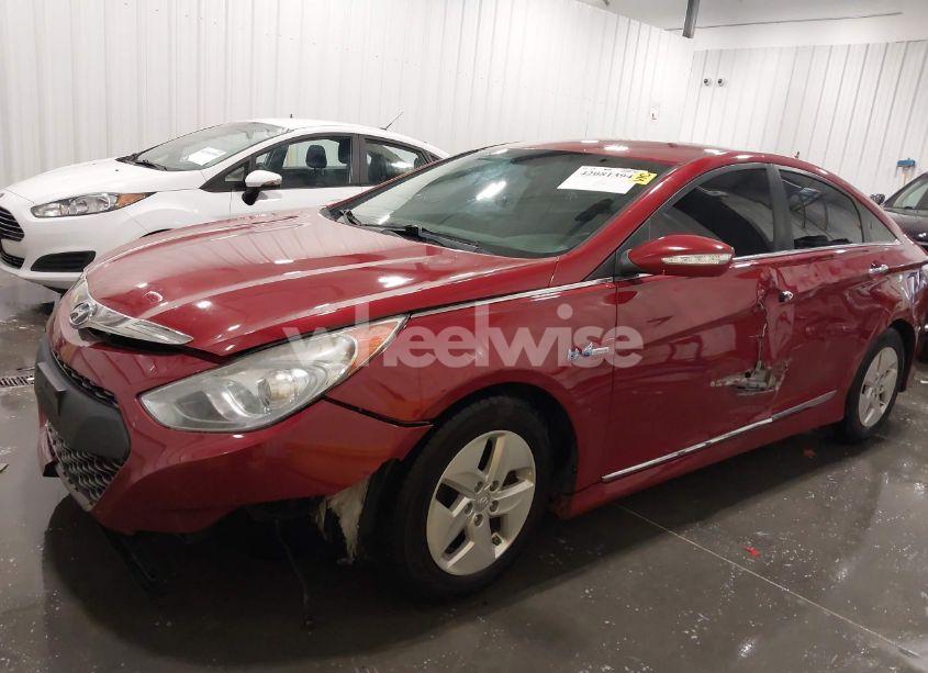 Photo 6 of 2011 Hyundai Sonata HYBRID (VIN KMHEC4A43BA017261)