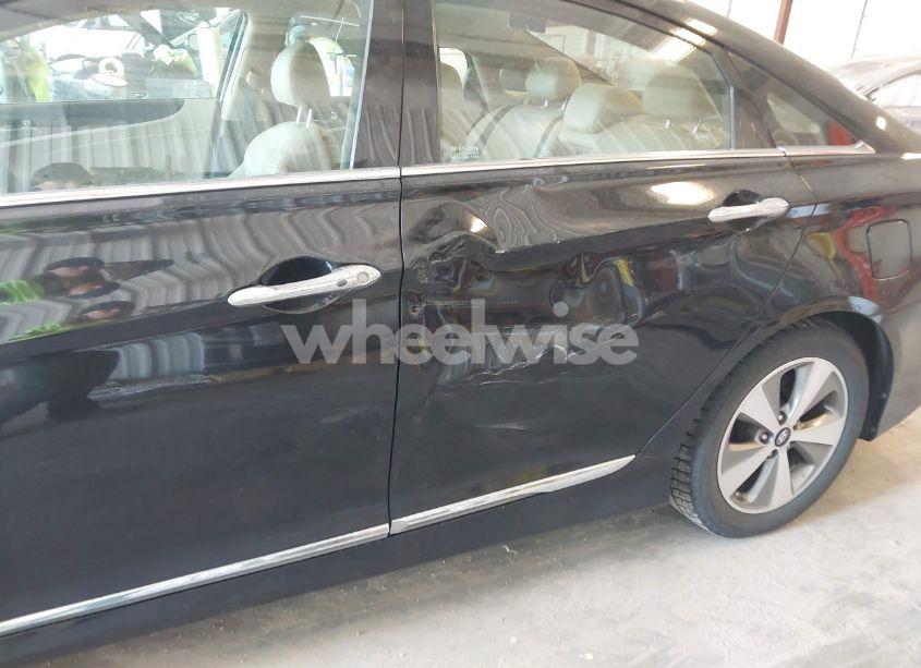 Photo 12 of 2012 Hyundai Sonata HYBRID (VIN KMHEC4A43CA043344)