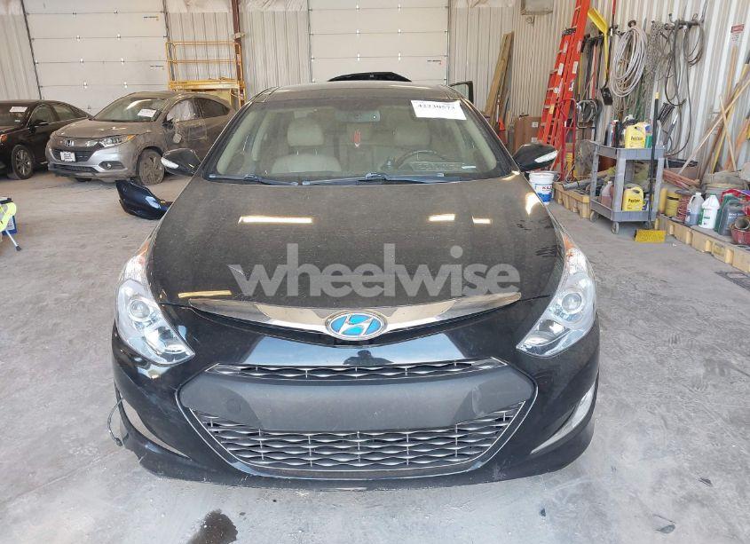 Photo 13 of 2012 Hyundai Sonata HYBRID (VIN KMHEC4A43CA043344)