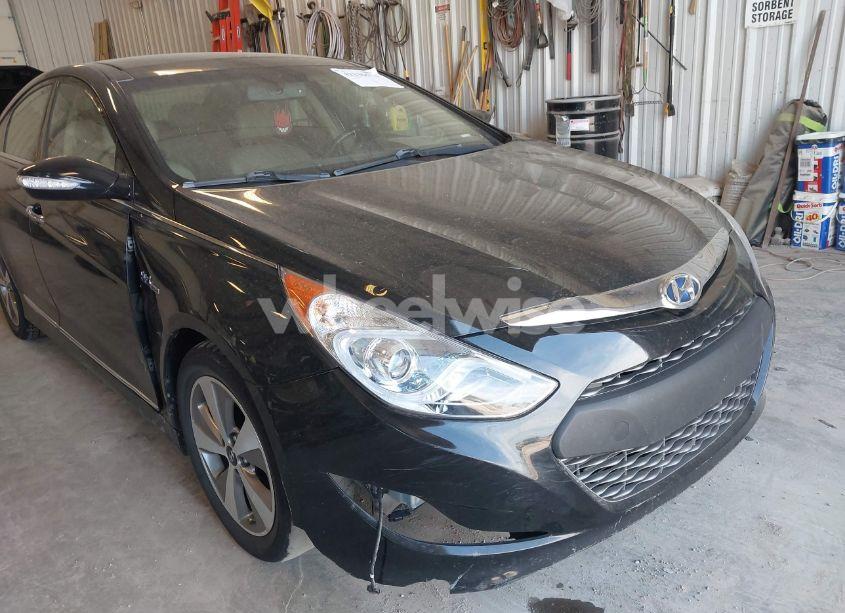 Photo 6 of 2012 Hyundai Sonata HYBRID (VIN KMHEC4A43CA043344)